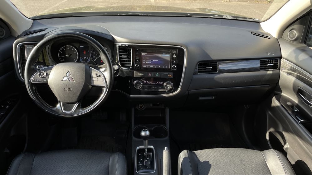 Mitsubishi Outlander 2015