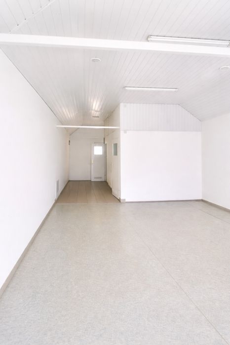 Do wynajęcia część budynku, centrum Skępego