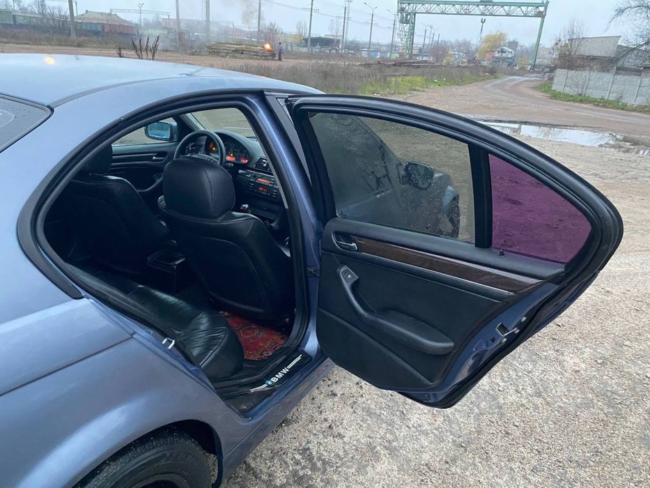 Продам BMW Е46 320D.