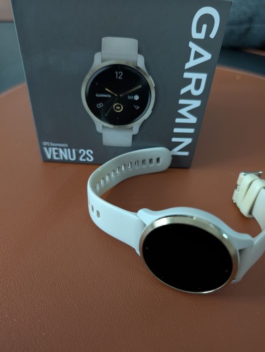 Zegarek Garmin Venu 2s beż