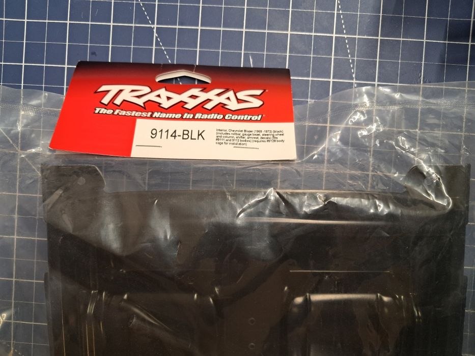Karoseria Traxxas TRX4 Blazer K5  9131 z wnętrzem 9114