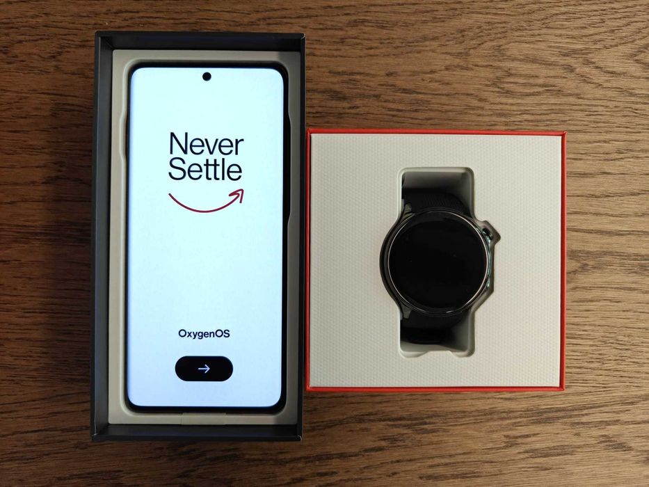 OnePlus 12 512GB + OnePlus Watch 2