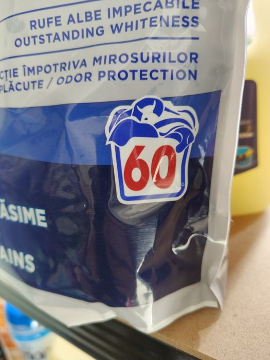 Kapsułki do prania Ariel Uniwersał 60 Pods
