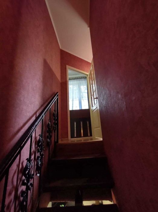 Двухэтажная квартира с ремонтом и своим двором на Молдаванке