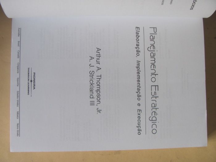 Planejamento estratégico de Arthur A. Thompson Jr.