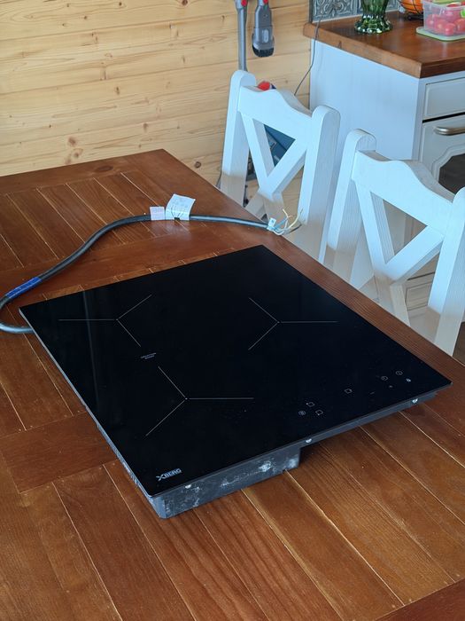 Plyta indukcyjna BERG BRGI405N 45 cm