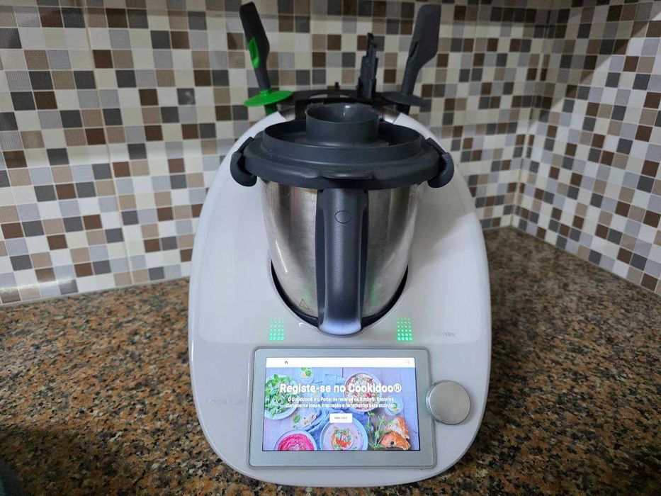 Bimby TM6: Faz o teu fogão sentir-se um objeto de museu