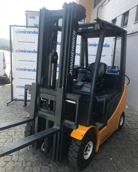 Empilhador Gás Jungheinrich TFG 316 S