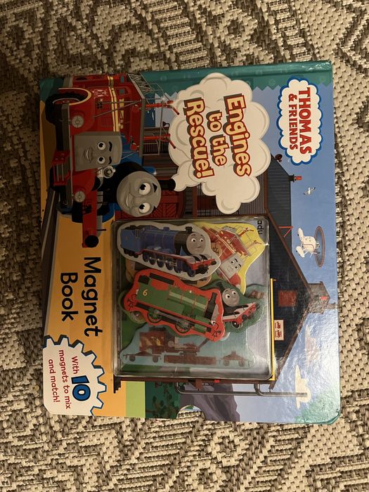 Книга з магнитами Thomas