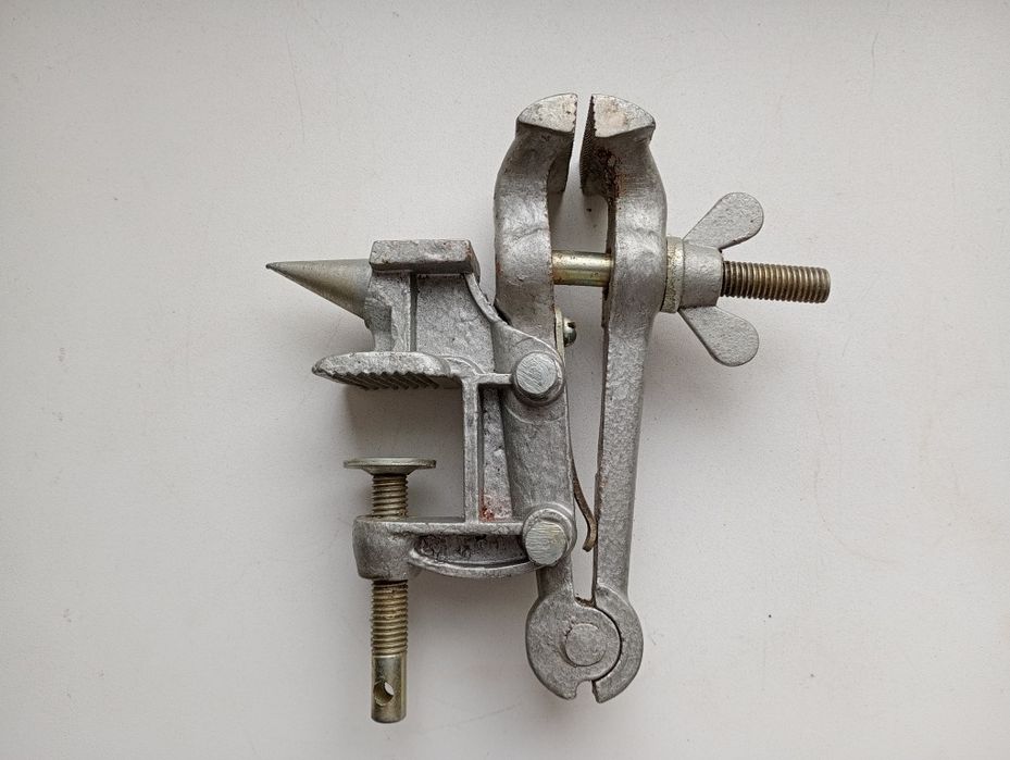 Тиски настольные ювелирные ссср.