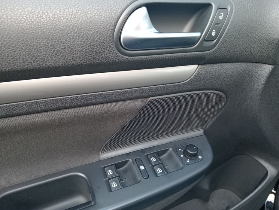 Гольф VI 2009 року