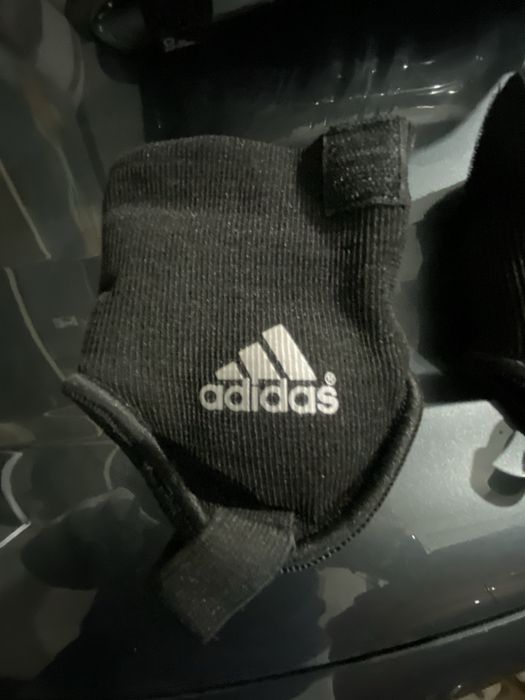 Caneleiras Futebol Adidas