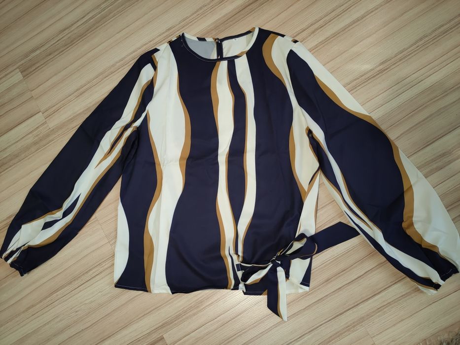 Elegancka Bluzka damska roz M  NOWA