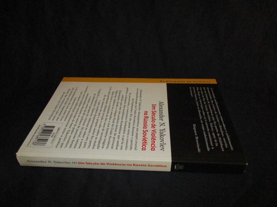 Livro Um Século de Violência na Rússia Soviética