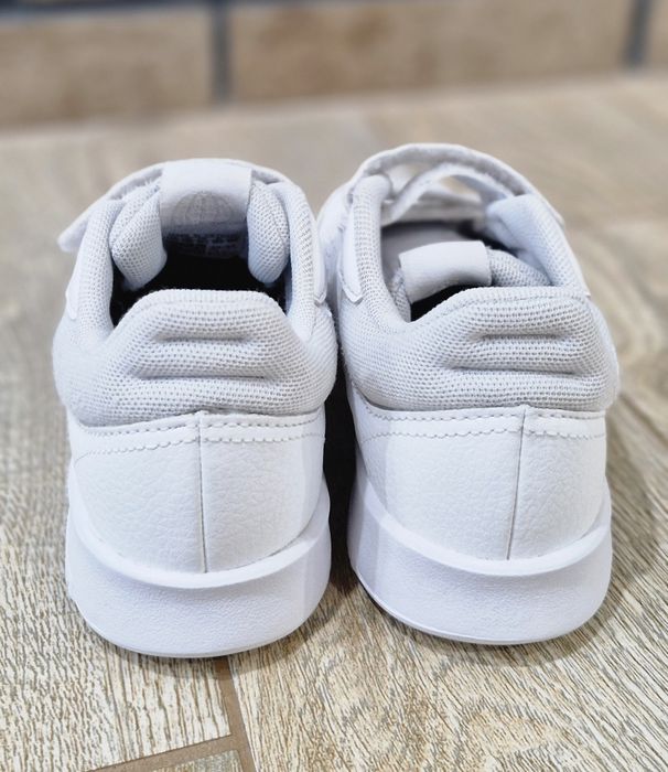 Дитячі білі кросівки Tensaur Hook