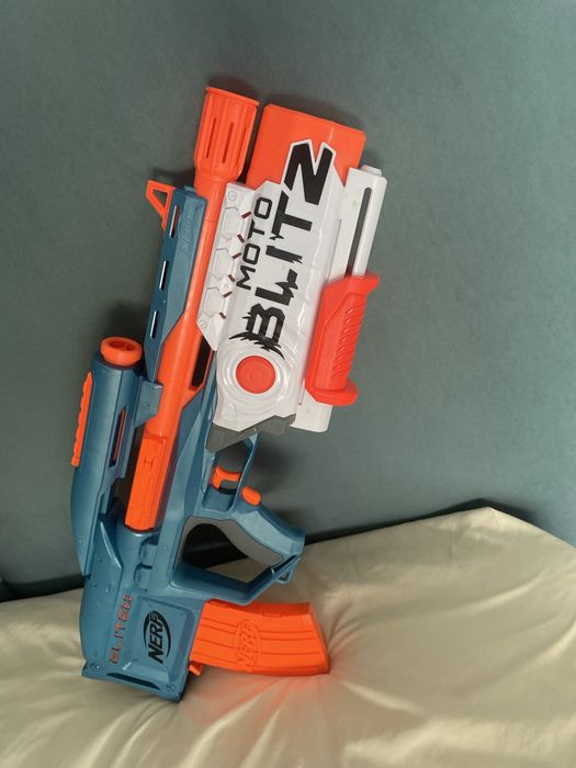 Pistola nerf, com balas