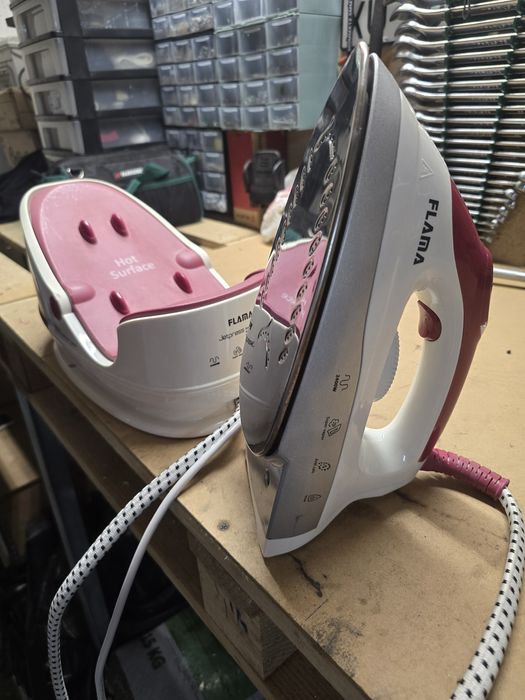 Ferro com caldeira flama