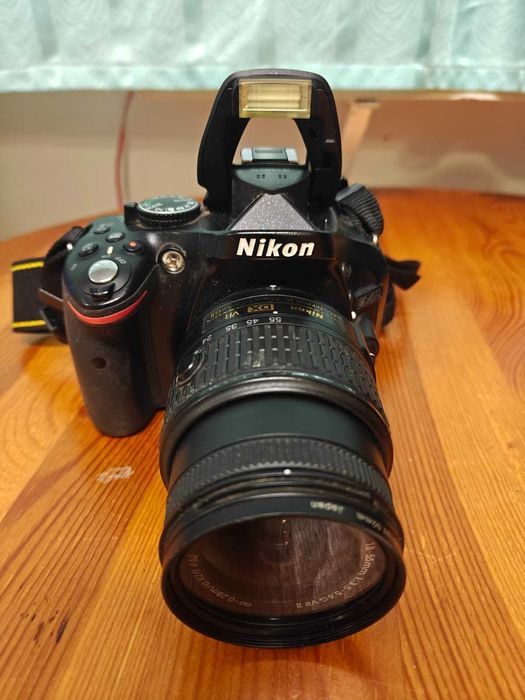 Nikon D5200 DSLR Camera with 18-55 mm Nikkor Lens