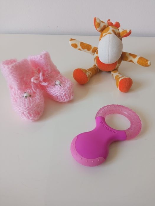 Mordedor Suavinex + botinhas de lã