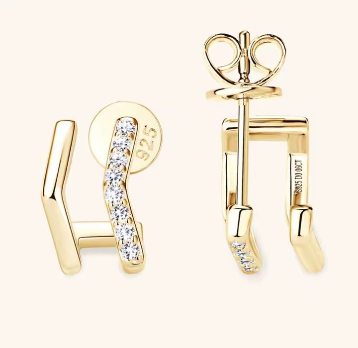 Сережки з діамантом (муасанітом) та сертифікатом.