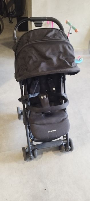 Carrinho bebe maxi cosi  em ótimo estado