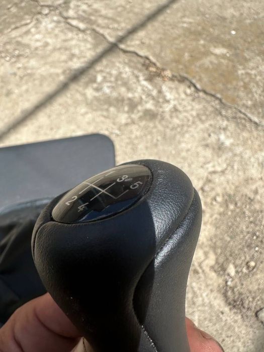 площадка кпп на бмв е34  Ручка кпп и чехол