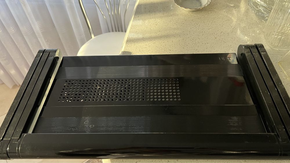 Підставка під ноутбук