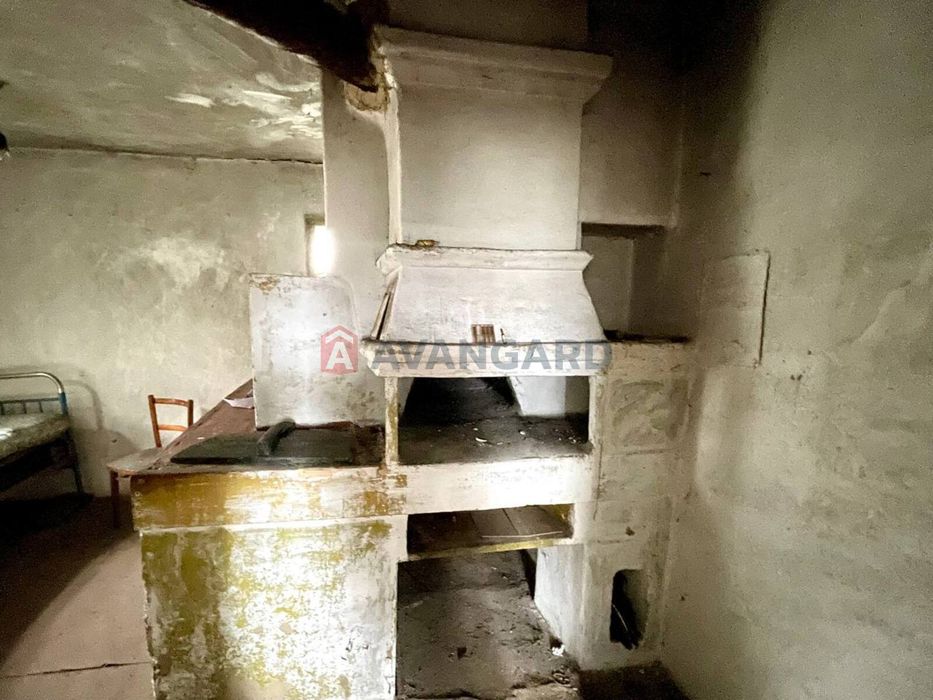 Ділянка 25 сотих з будинком в с. Худяки