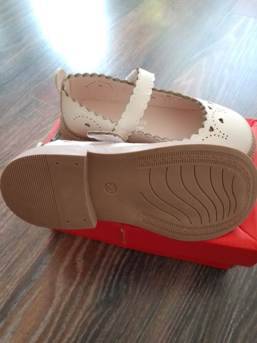 Туфлі на дівчинку