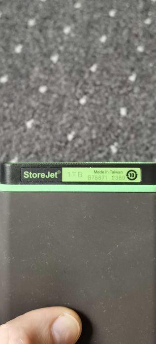 Зовнішній накопичувач на 1 ТБ