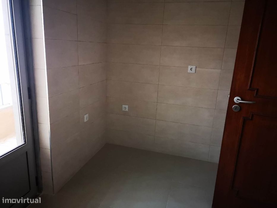 Apartamento T2 no Centro da Parede
