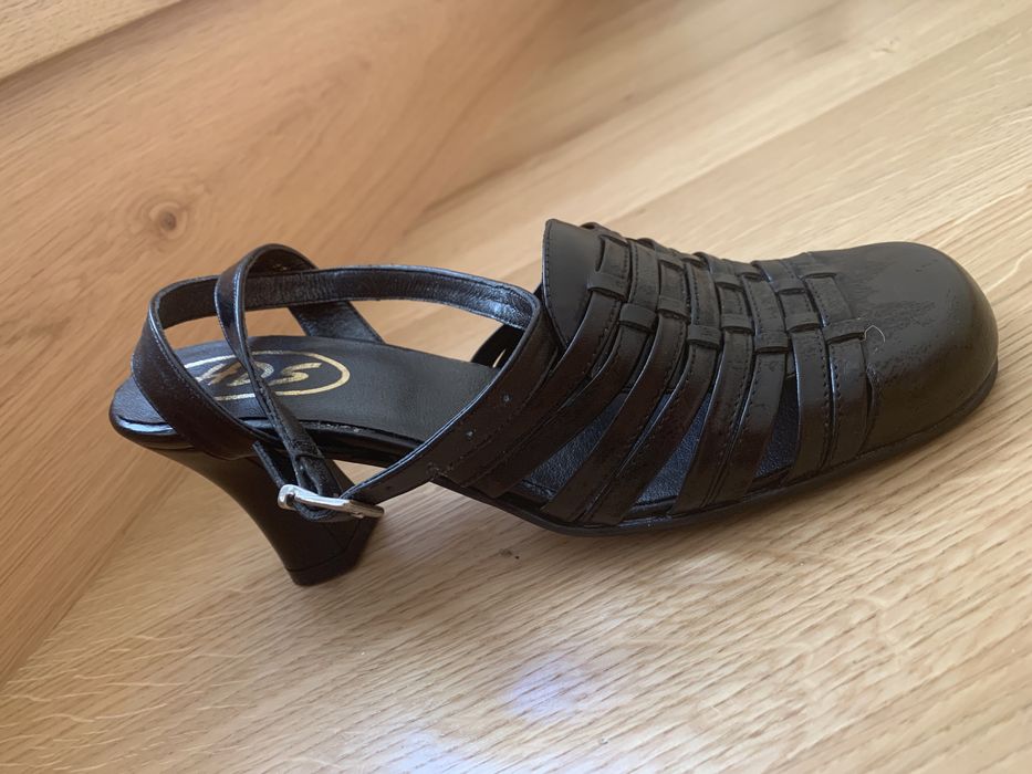 Sandaly damskie r. 37