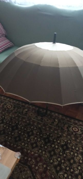 Duży parasol - uniwersalny damsko-męski