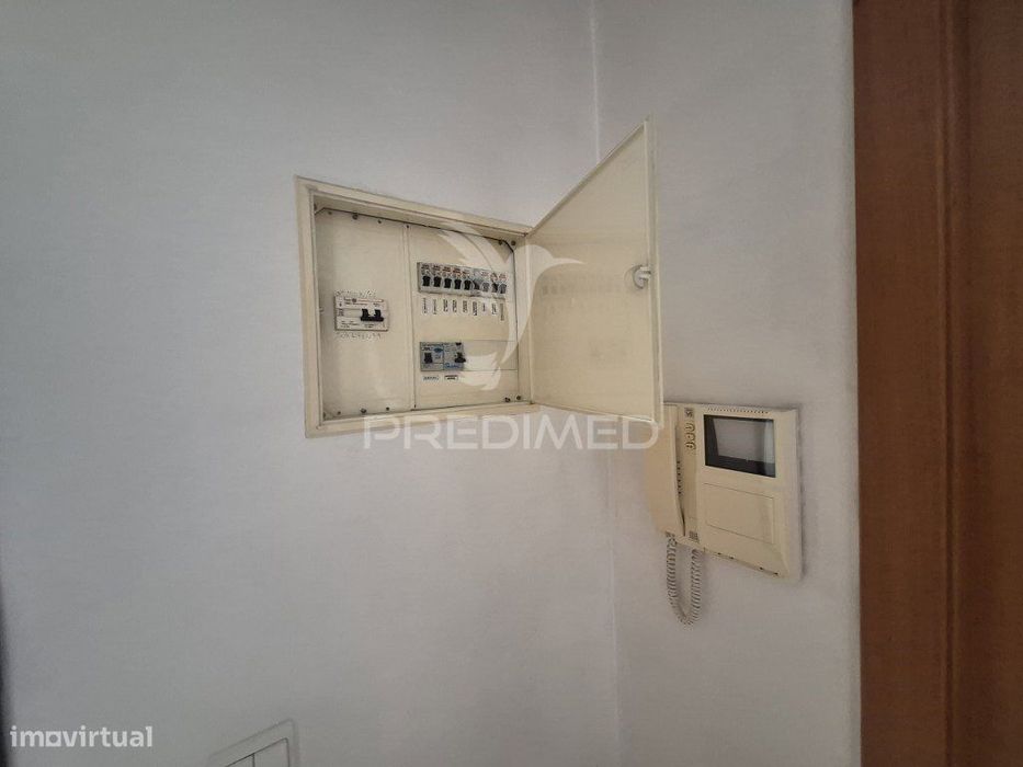 Apartamento T2-3Ass.Feijó-Vale Flor de Baixo-Almada