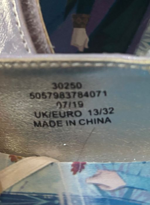 Perłowe pantofelki biżuteryjny świecący obcas. Led Elza, Elsa , Frozen