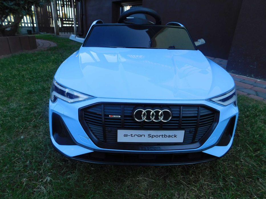 Auto samochód na akumulator AUDI E- TRON pojazd zabawki motor