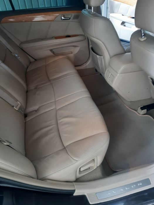 Продам Toyota Avalon