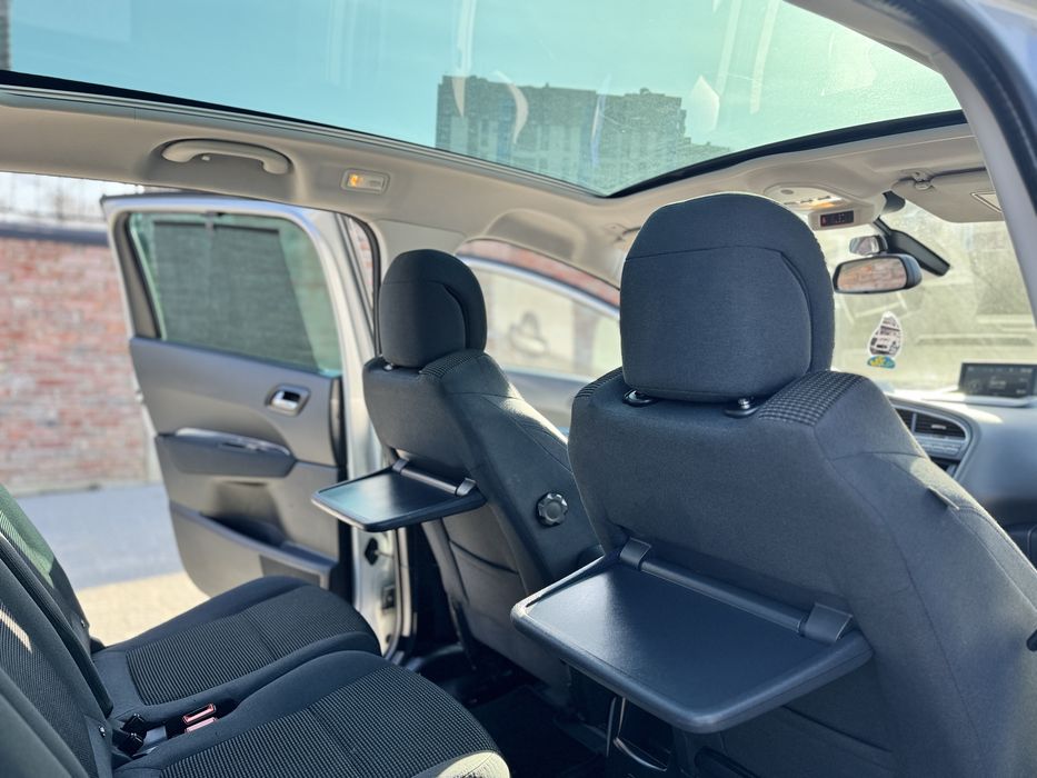 Peugeot 5008-2015 р.в