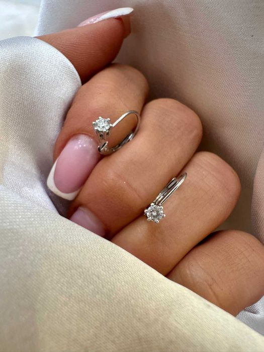 Kolczyki z diamentami naturalnymi 0.24 CT