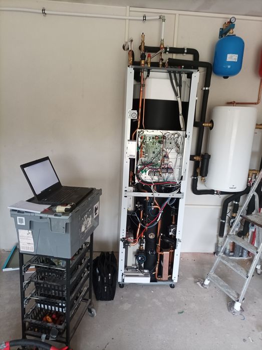 Pompa ciepła MITSUBISHI Zubadan 8 kW Montaż