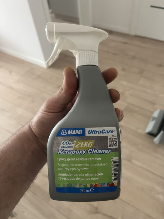 Środek czyszczący do fug epoxydowych  MAPEI ULTRACARE KERAPOXY CLEANER SPRAY 750ml