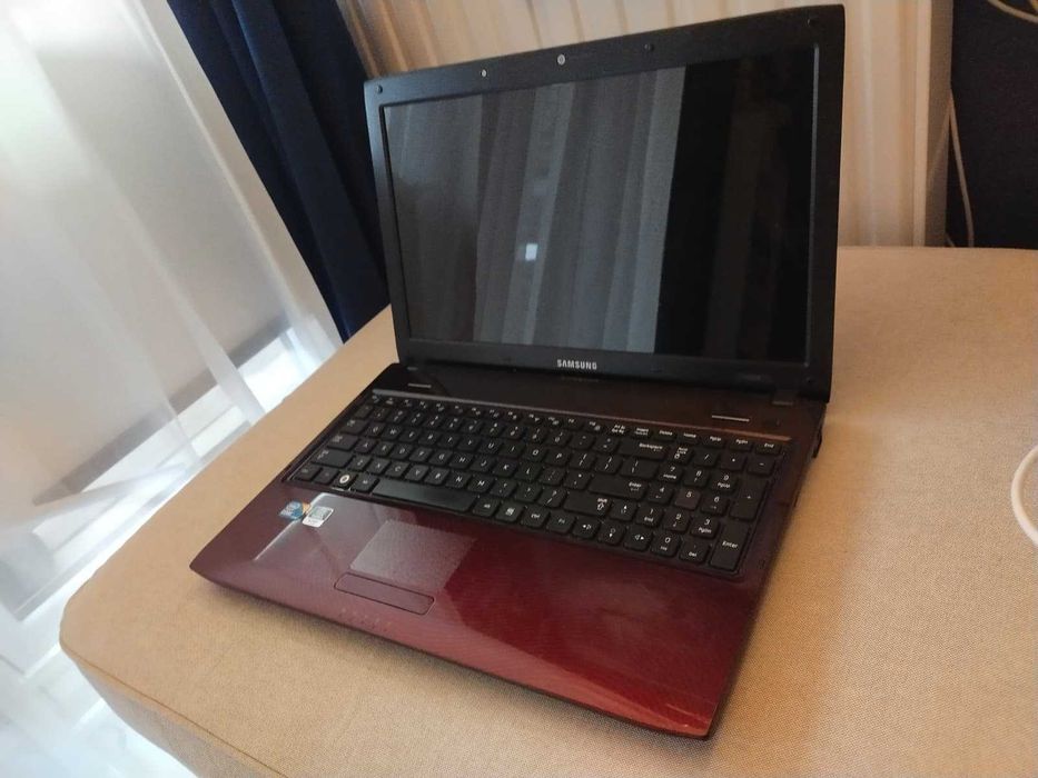 uszkodzony Samsung NP-R580-JS0CPL