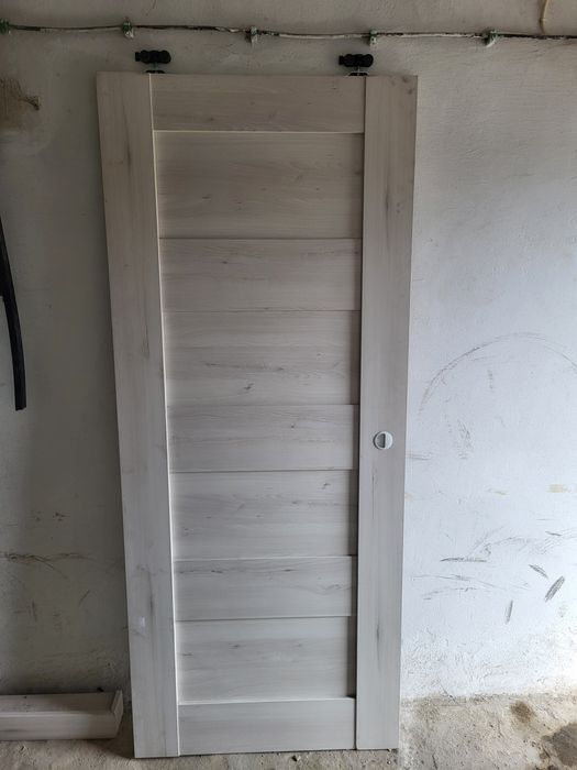 Drzwi przesuwne 85 cm