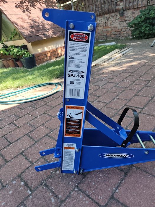Profesjonalny zestaw do prac wysokościowych – 2× Steel Pump Jack + 2× Werner SPJ‑100 (USA)