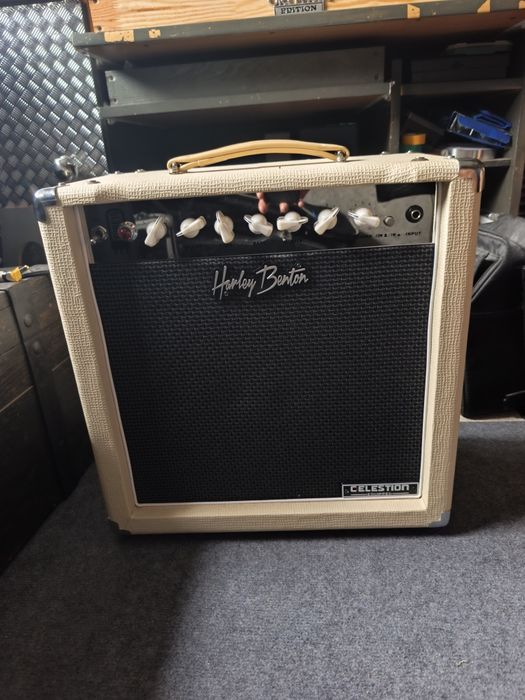 Harley Benton tube15