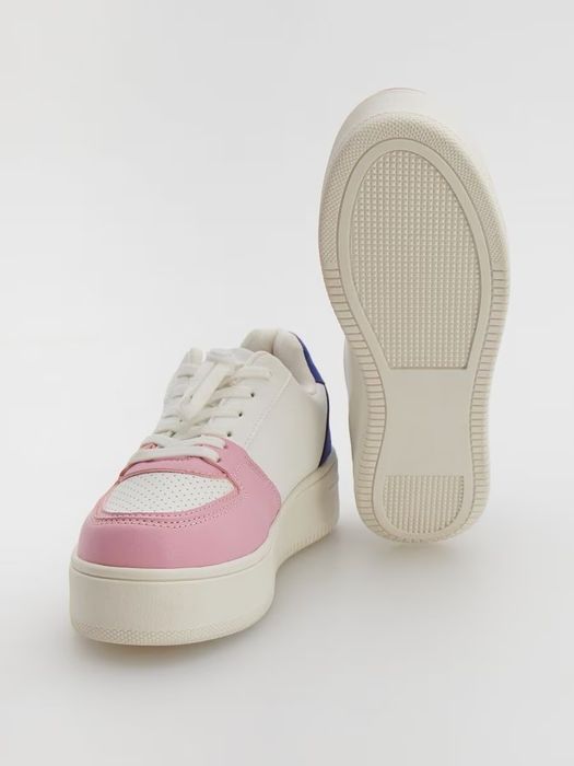 Кроссовки Reserved