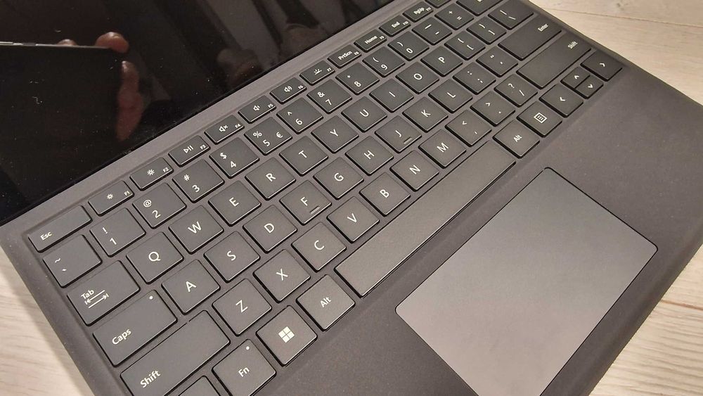 Microsoft Surface PRO 7+