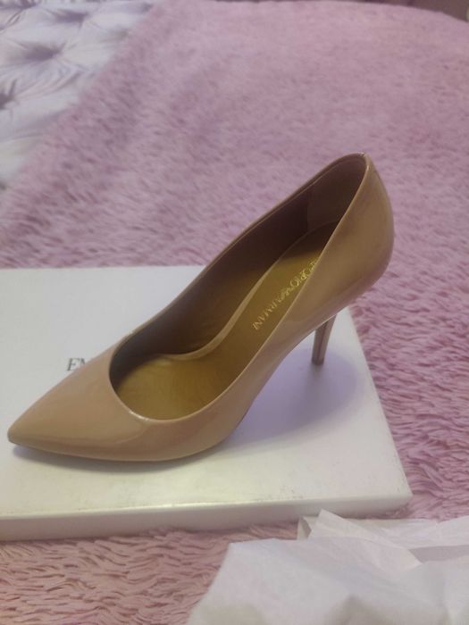Туфлі лодочки Armani, 38 розмір, нові