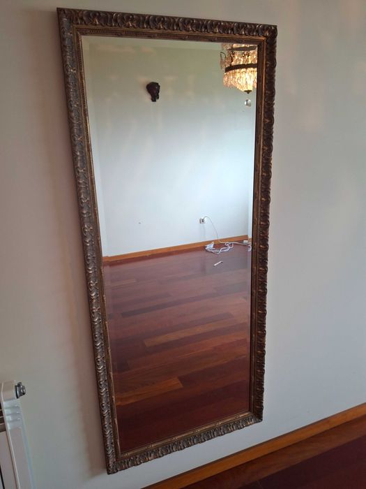 Espelho de sala ou quarto antigo