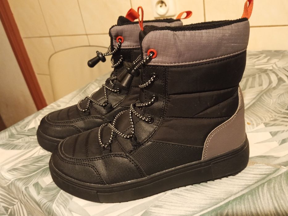 Damskie ściągane śniegowce. RESERVED. Rozmiar 36.